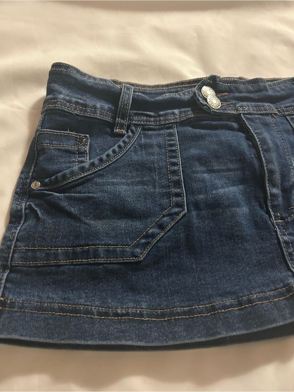 Jeans Subcategory Classification - Picture 4 of 6